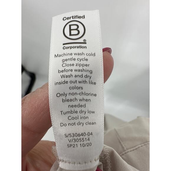 Athleta Skyline Pant II Lightweight Paper bag Athletic Pants Size 4 Light Tan - Picture 8 of 8